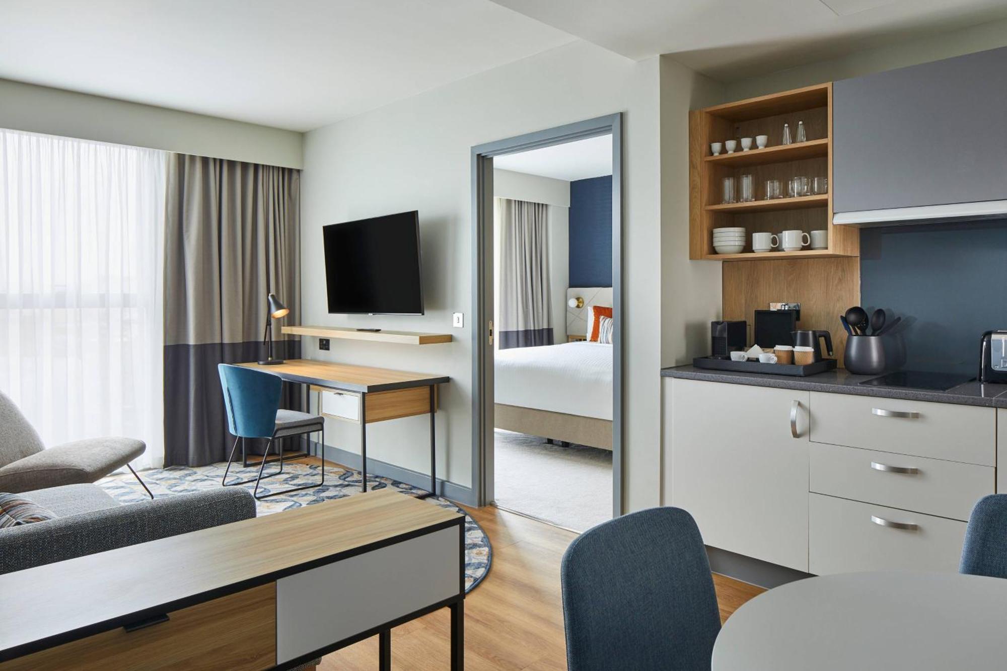 Residence Inn By Marriott Slough Exteriör bild